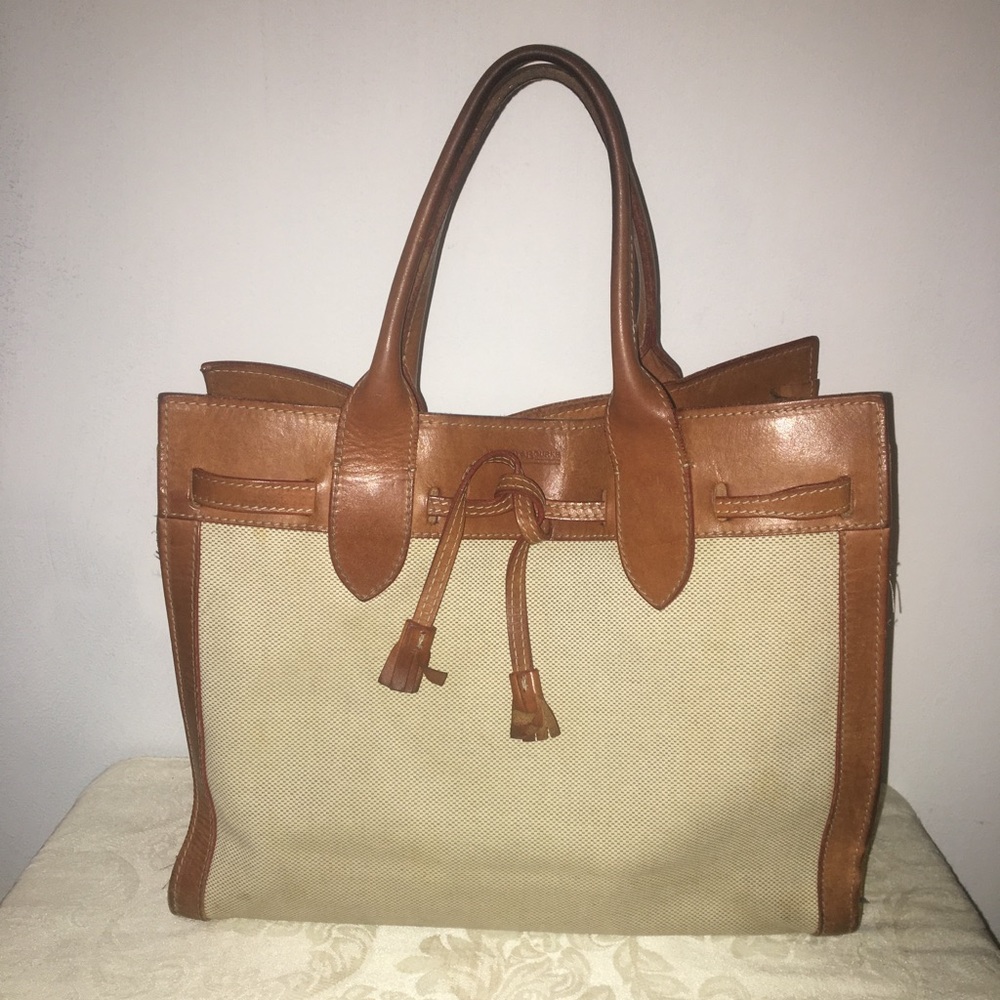 Dooney & Bourke Handbag